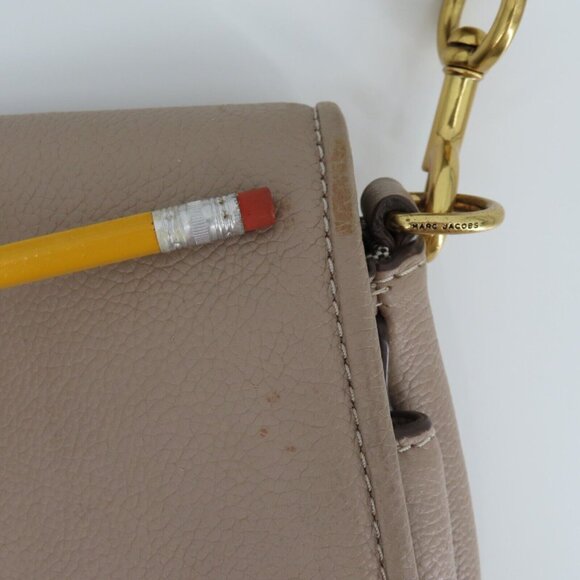 Marc Jacobs Interlock Beige Pebbled Leather Courier Messenger Crossbody Purse - Picture 7 of 16